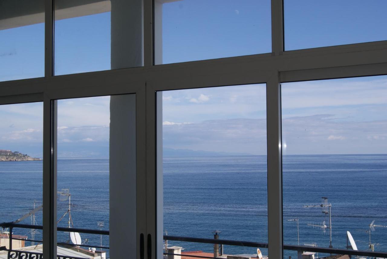 Apartamento Donna Sicilia 2 Giardini-Naxos Exterior foto