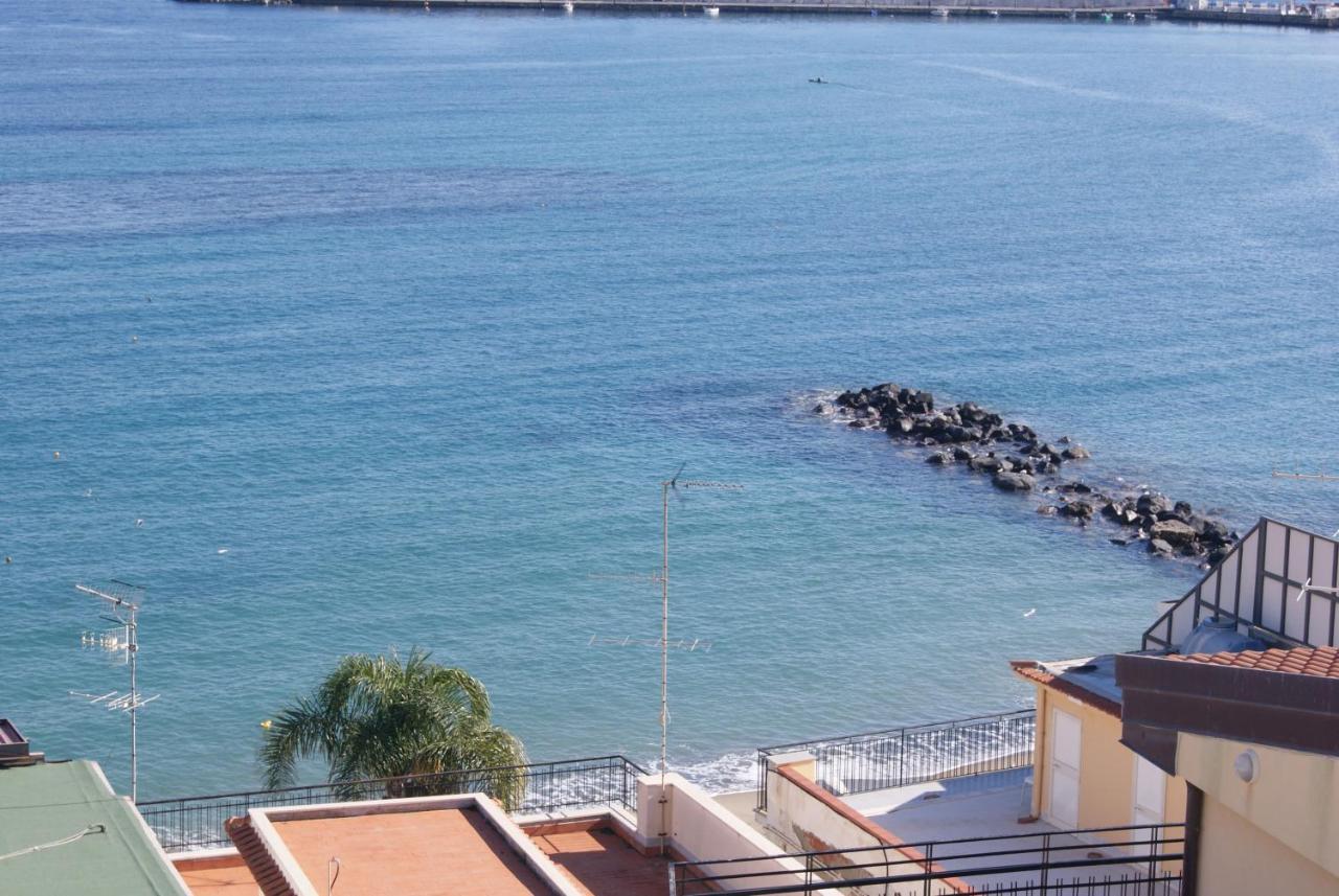 Apartamento Donna Sicilia 2 Giardini-Naxos Exterior foto
