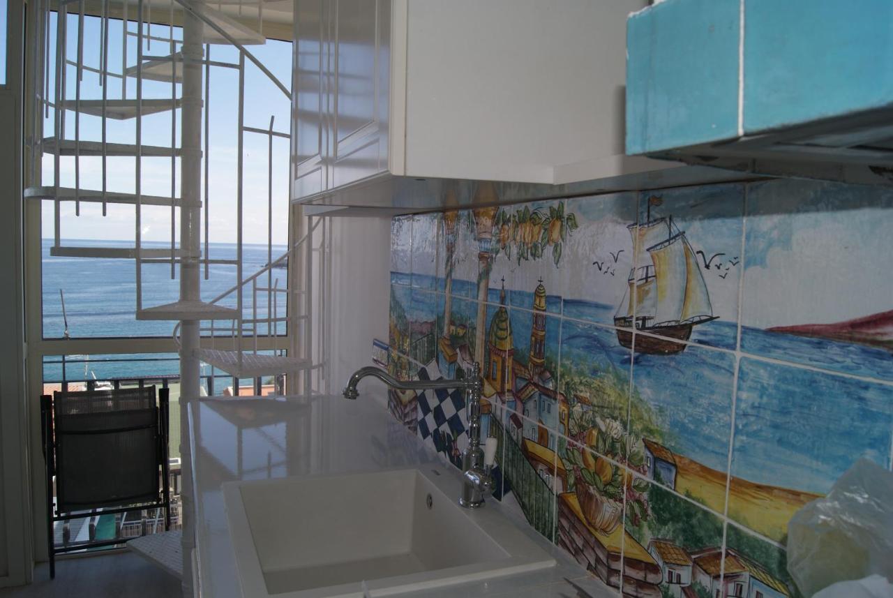 Apartamento Donna Sicilia 2 Giardini-Naxos Exterior foto