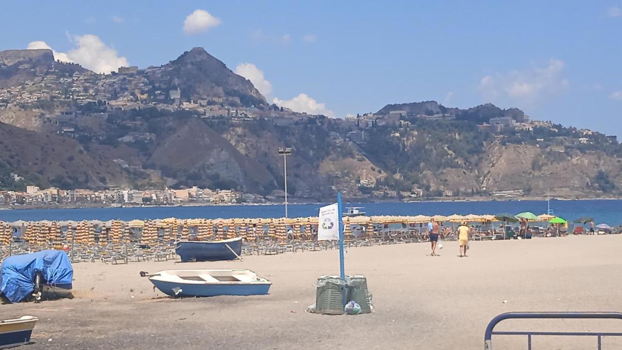 Apartamento Donna Sicilia 2 Giardini-Naxos Exterior foto